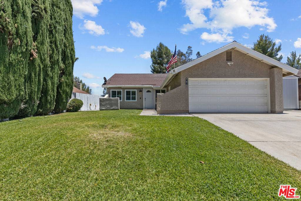 Valencia, CA 91354,27616 Maple Ridge CIR