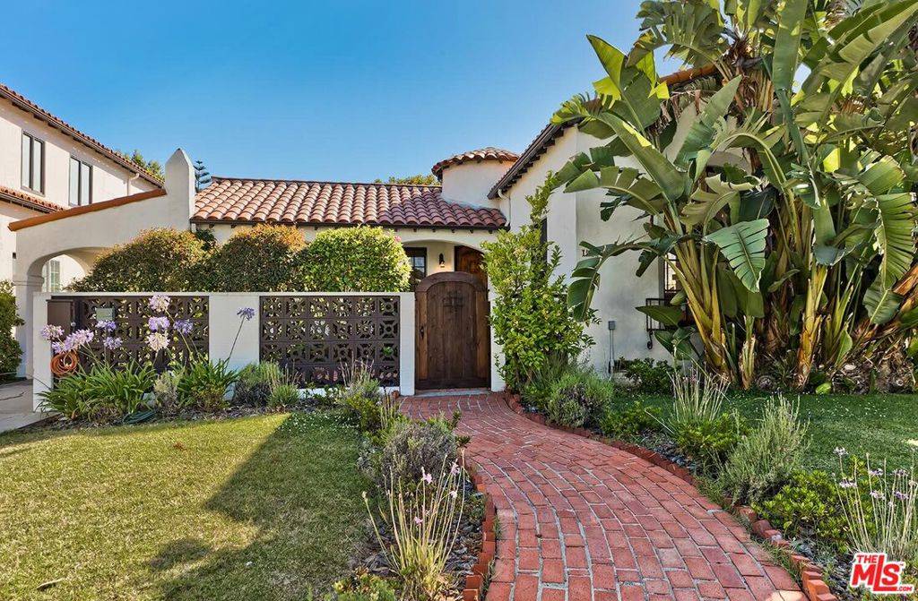 Los Angeles, CA 90025,1911 Camden AVE
