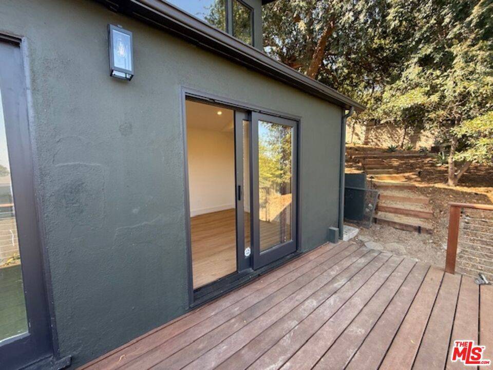 Los Angeles, CA 90039,2467 Silver Ridge AVE