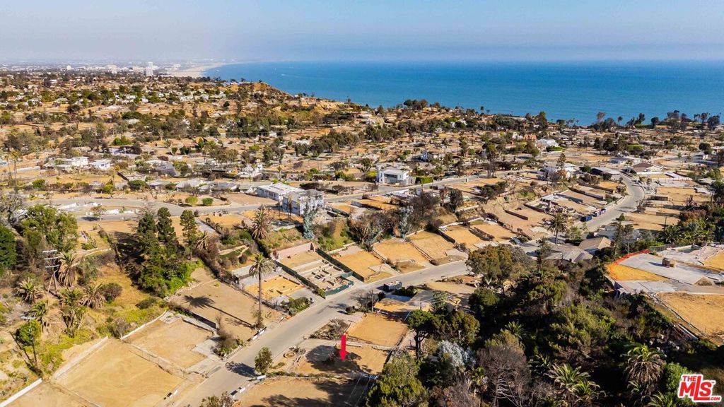 Pacific Palisades, CA 90272,747 Jacon WAY