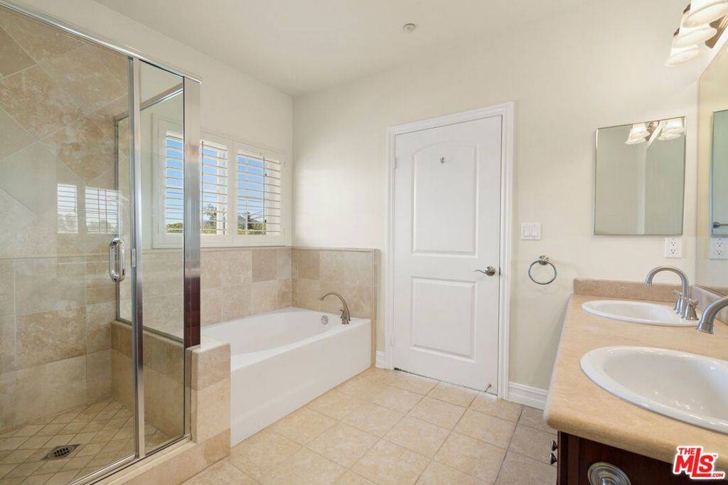 Studio City, CA 91604,4202 Whitsett AVE #304