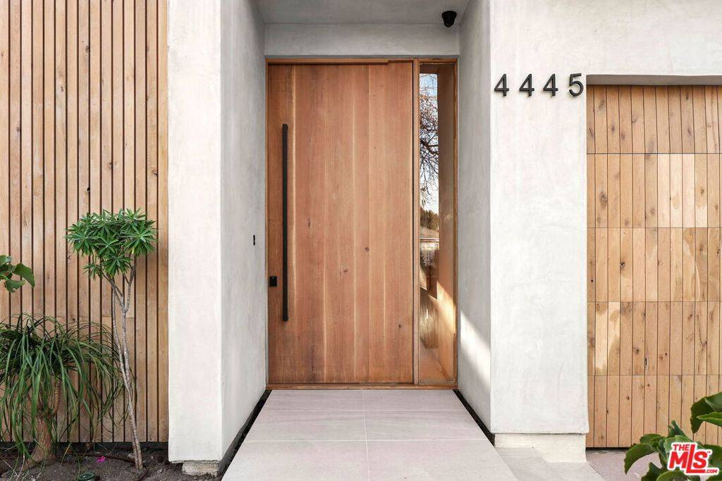 Studio City, CA 91604,4445 Van Noord AVE