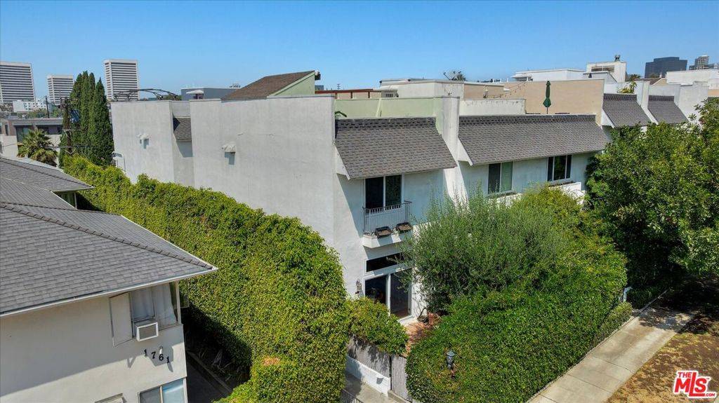 Los Angeles, CA 90024,1745 Selby AVE #11