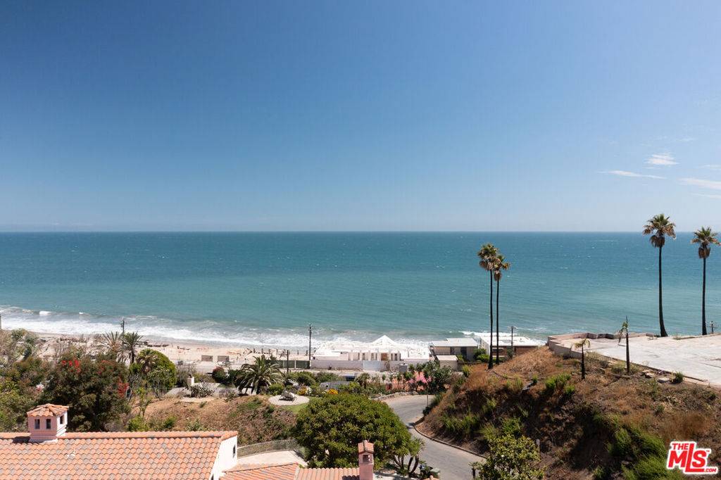 Malibu, CA 90265,21641 Rambla Vista