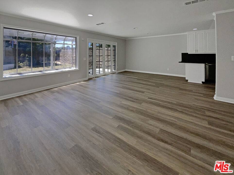 Agoura Hills, CA 91301,5669 Lake Lindero DR