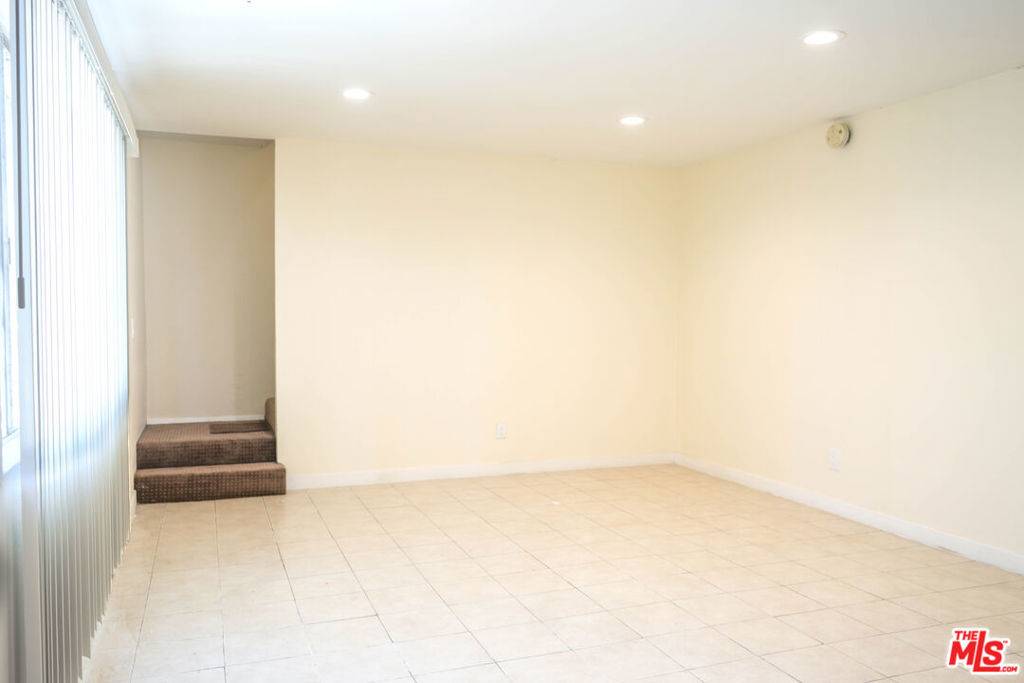 Huntington Park, CA 90255,3063 Randolph ST