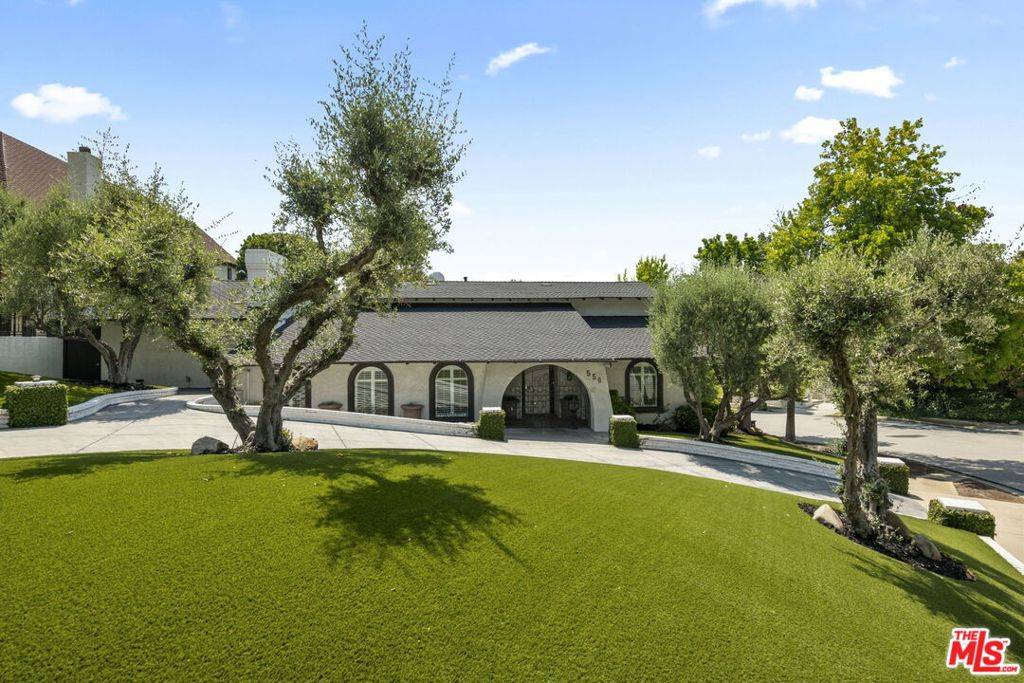Los Angeles, CA 90024,550 Hilgard AVE