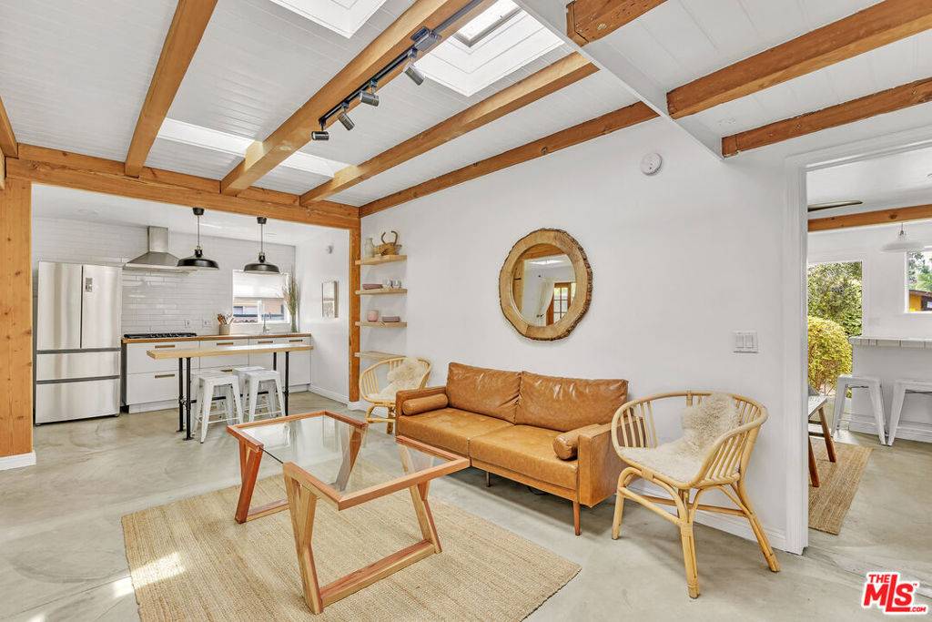 Venice, CA 90291,718 #A Vernon AVE