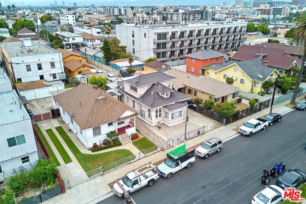 Los Angeles, CA 90006,1147 S Mariposa AVE