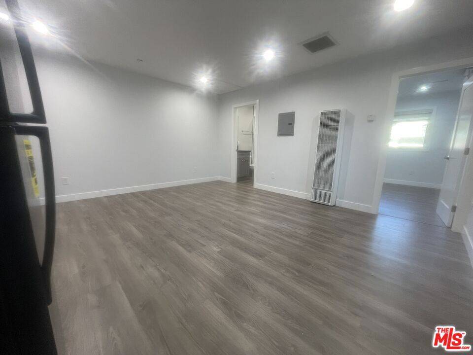 La Crescenta, CA 91214,6204 Mayfield AVE