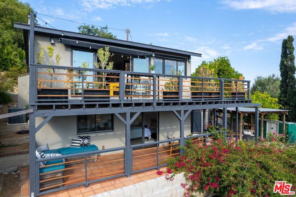 Los Angeles, CA 90042,5318 Raber ST