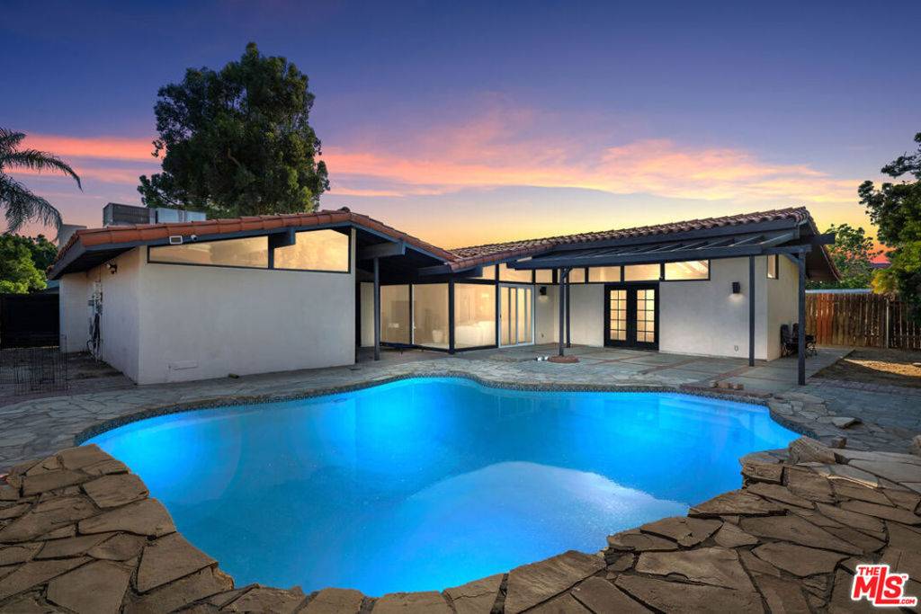 Bakersfield, CA 93309,4204 Garnsey LN