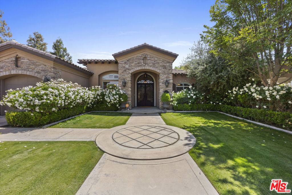 Bakersfield, CA 93311,2206 Ribble Valley DR