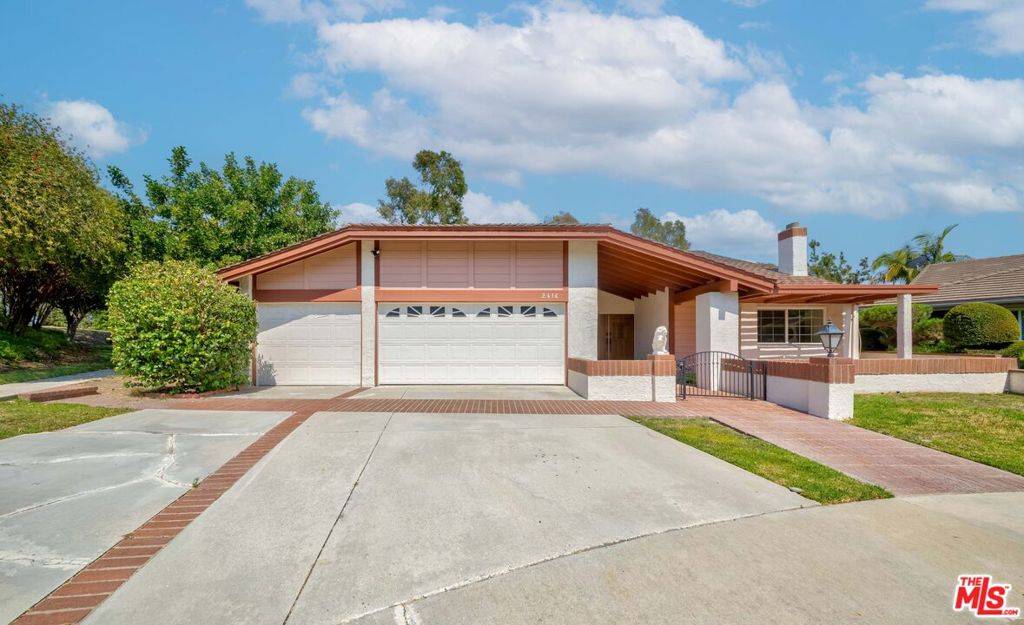 Fullerton, CA 92835,2416 Pinecrest CT