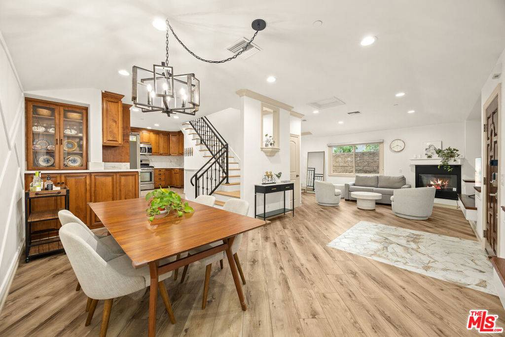 Pasadena, CA 91106,272 N Chester AVE #101