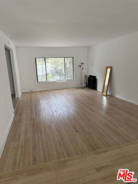 Beverly Hills, CA 90210,9781 Blantyre DR