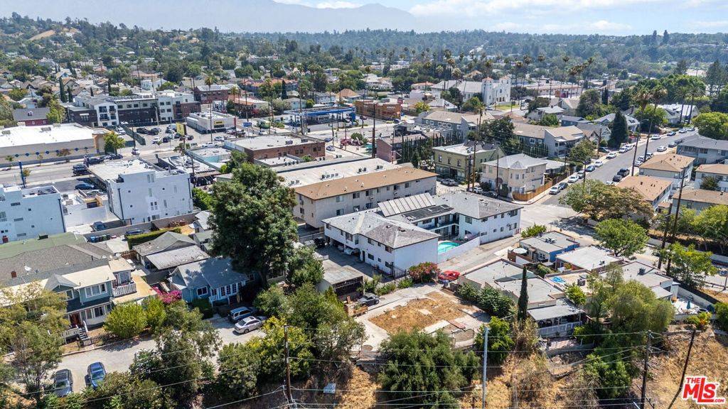 Los Angeles, CA 90042,133 S Avenue 64