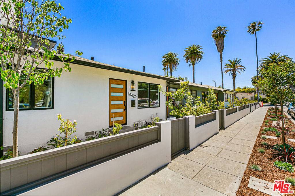 Los Angeles, CA 90034,10420 REGENT ST #10420