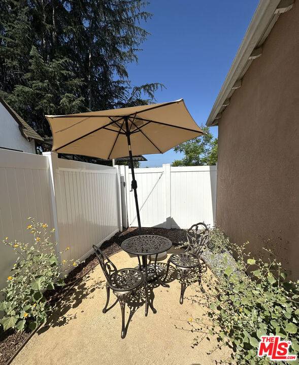 North Hollywood, CA 91606,6442 Wilkinson AVE