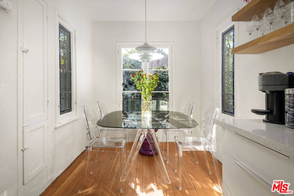 Venice, CA 90291,947 Amoroso PL