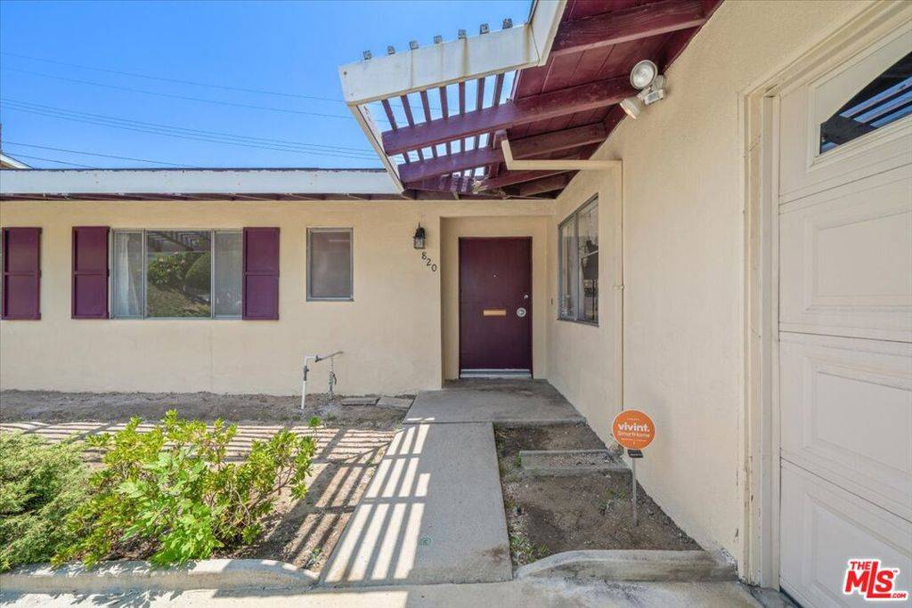 Montebello, CA 90640,820 N 16th ST