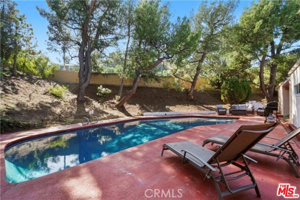 Studio City, CA 91604,2925 Dona Susana DR