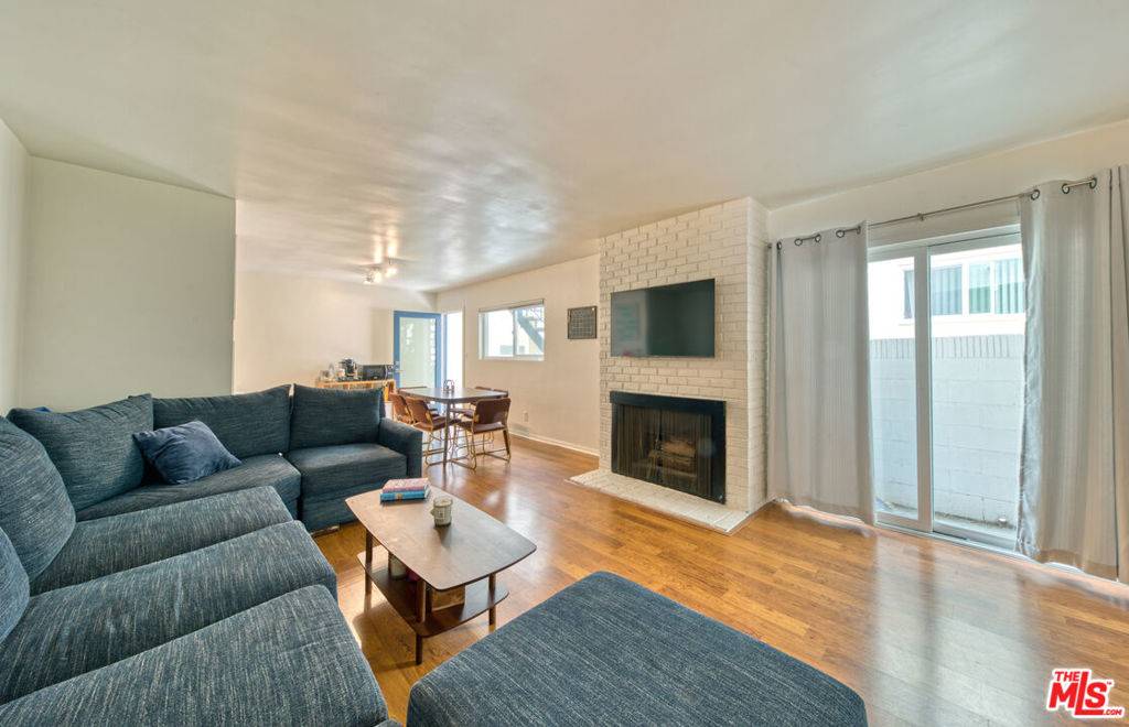 Santa Monica, CA 90404,1524 Berkeley ST
