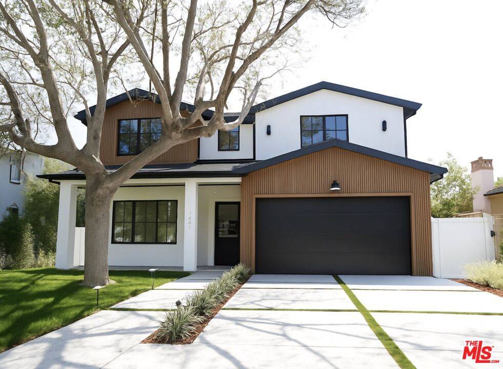 Los Angeles, CA 90035,1441 S Oakhurst DR