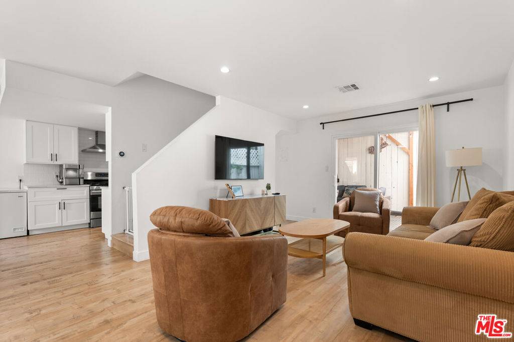 Inglewood, CA 90302,746 N Eucalyptus AVE #21