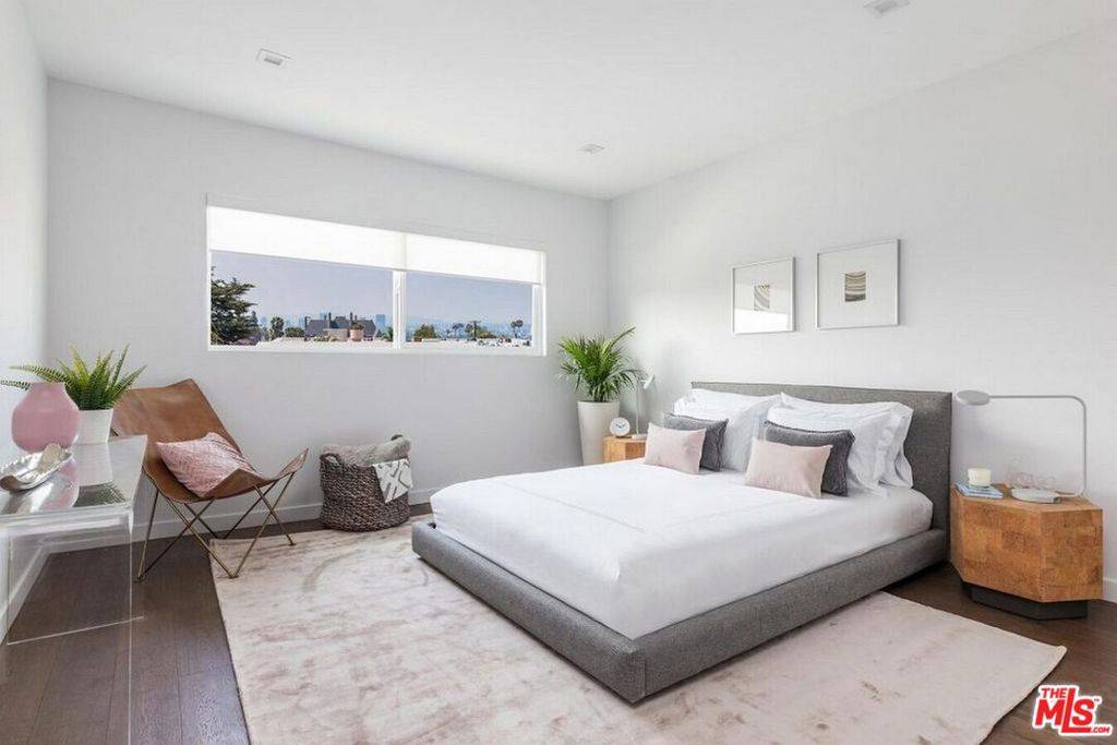 West Hollywood, CA 90046,1425 N Crescent Heights BLVD #302