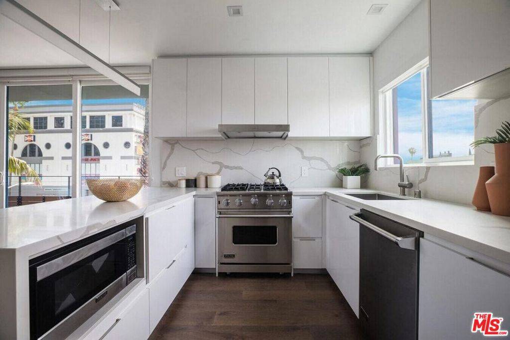 West Hollywood, CA 90046,1425 N Crescent Heights BLVD #308