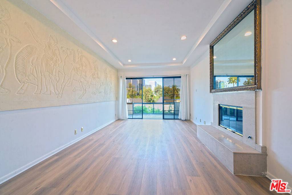 Beverly Hills, CA 90211,234 S Gale DR #308