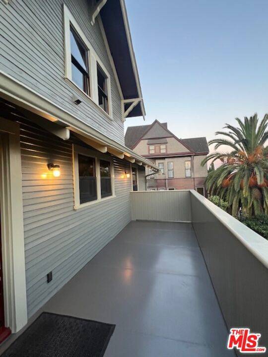 Los Angeles, CA 90026,1340 Carroll AVE