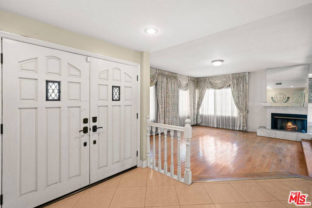Burbank, CA 91504,3411 Haven WAY