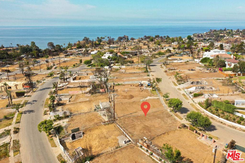 Pacific Palisades, CA 90272,16748 Edgar ST