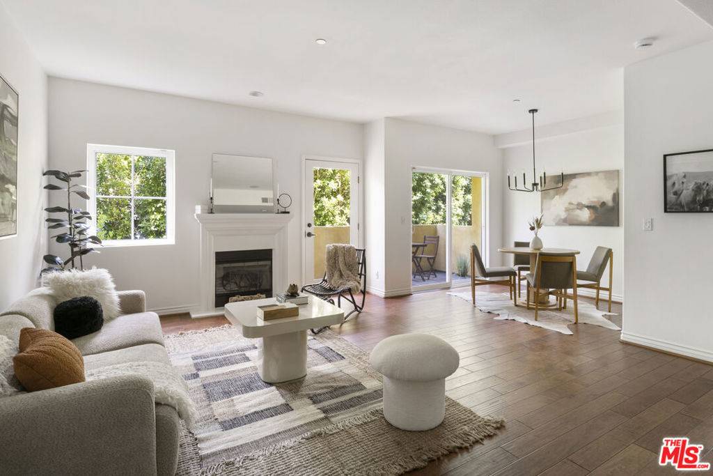 Studio City, CA 91604,12449 Kling ST #101