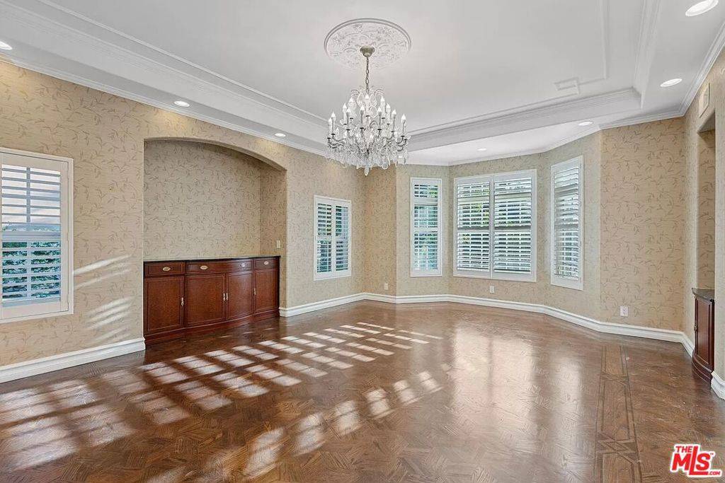 Tarzana, CA 91356,5086 Avenida Hacienda