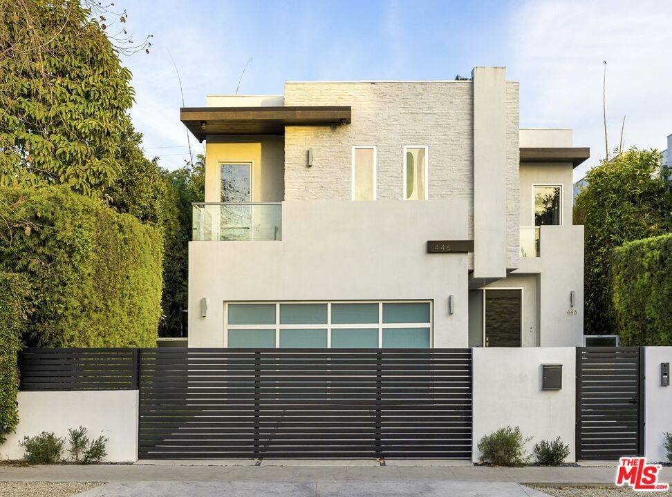 Los Angeles, CA 90048,446 N Orlando AVE