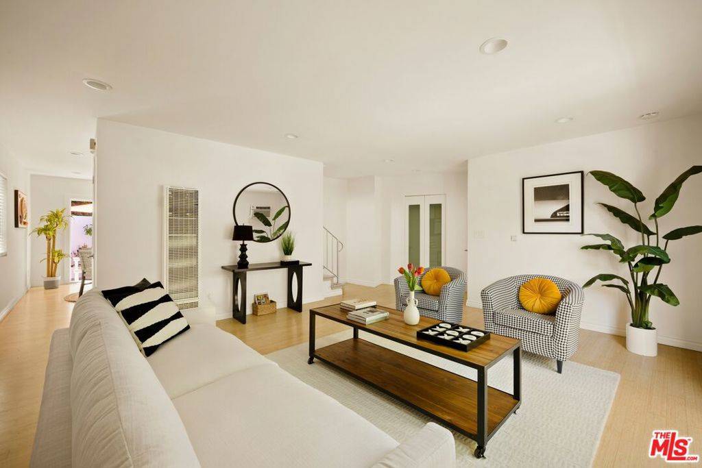 Los Angeles, CA 90026,1700 N Occidental BLVD