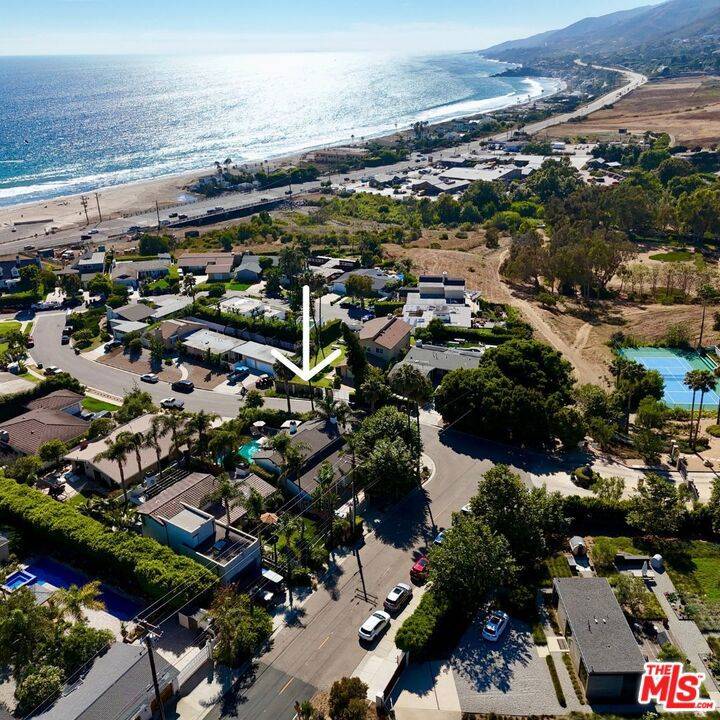 Malibu, CA 90265,30630 Morning View DR