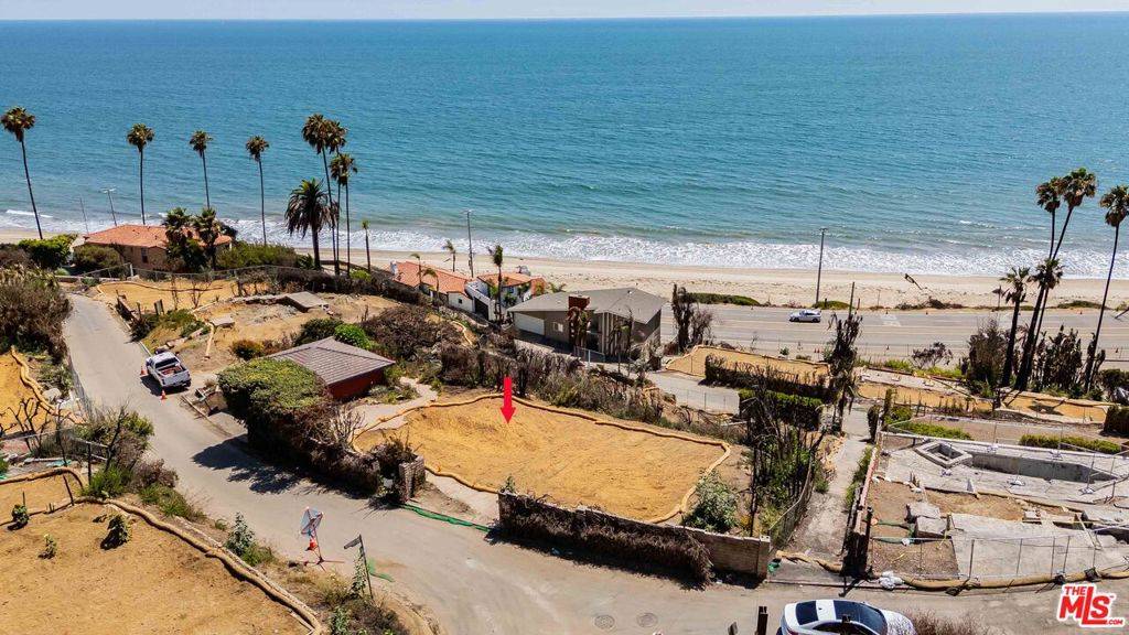 Pacific Palisades, CA 90272,17740 Castellammare DR