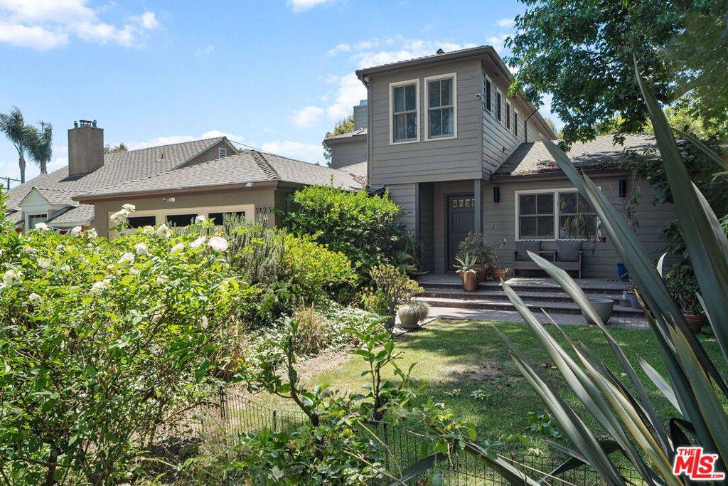 Los Angeles, CA 90066,3123 Barry AVE