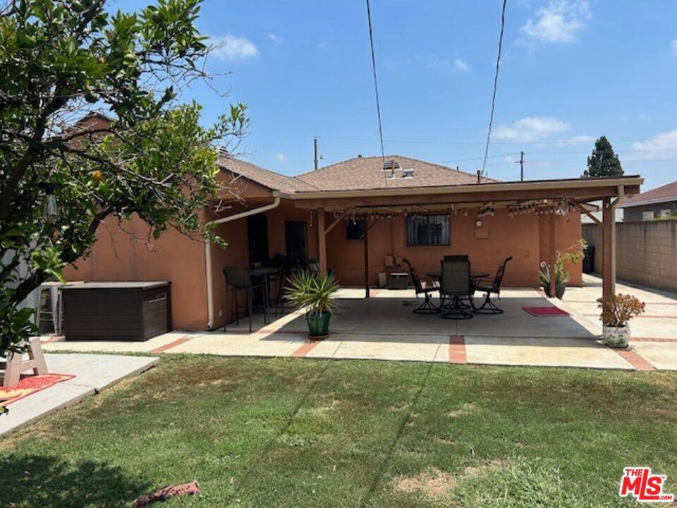 Compton, CA 90220,631 S Corlett AVE