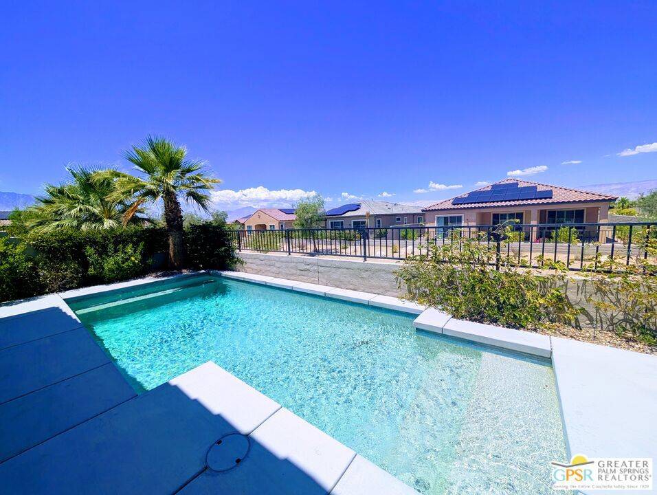 Rancho Mirage, CA 92270,20 Grenache