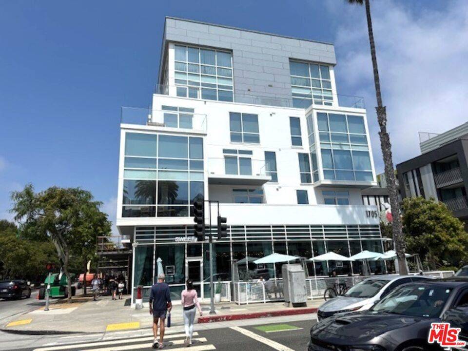 Santa Monica, CA 90401,1705 Ocean AVE #403
