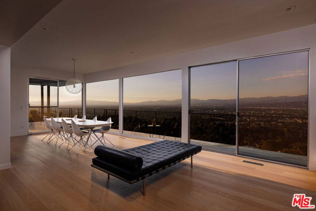 Studio City, CA 91604,3268 Wrightwood DR