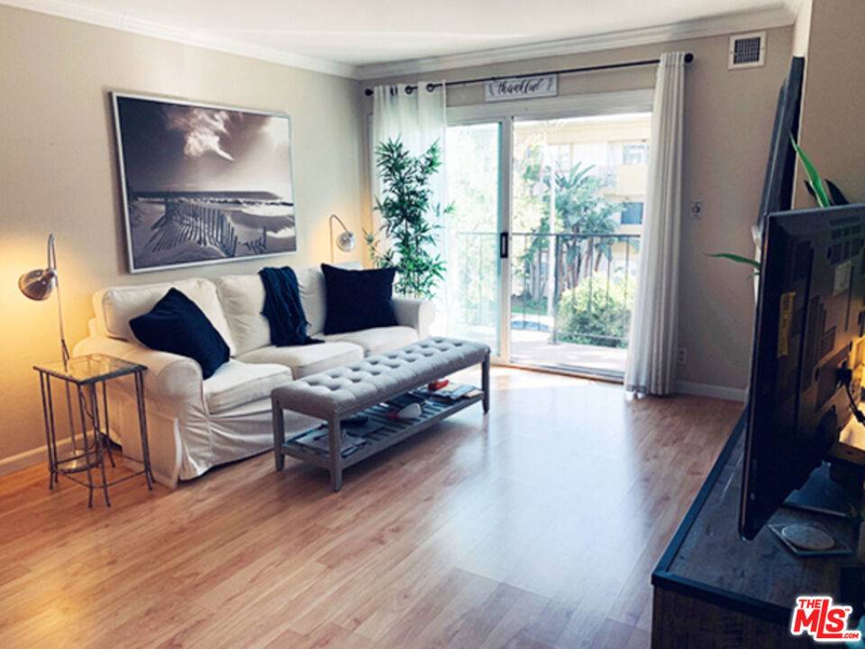 Playa Del Rey, CA 90293,8163 REDLANDS ST #25