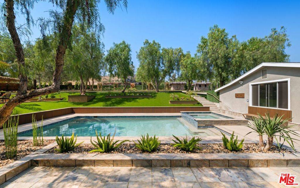 Shadow Hills, CA 91040,10555 Art ST