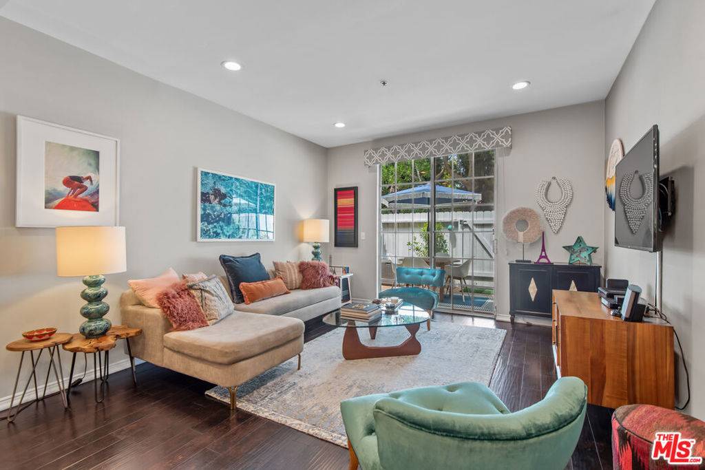 Studio City, CA 91602,11445 Moorpark ST #8