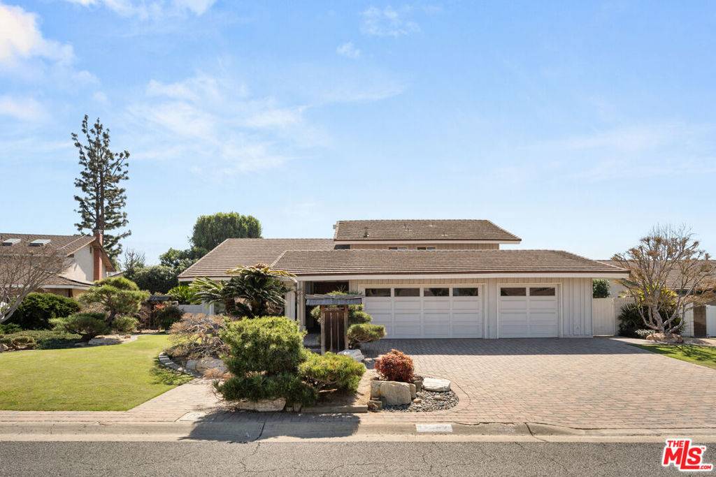 Villa Park, CA 92861,17992 Huntington CIR